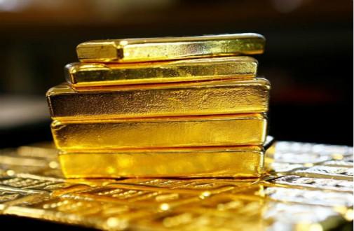 期金收盘：金价触及3周高位，因特朗普政策不明令美股重挫