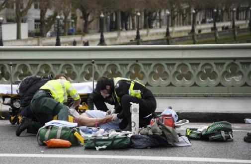 英国“脱欧”关键期又遭恐袭，本已动荡局势再添波澜